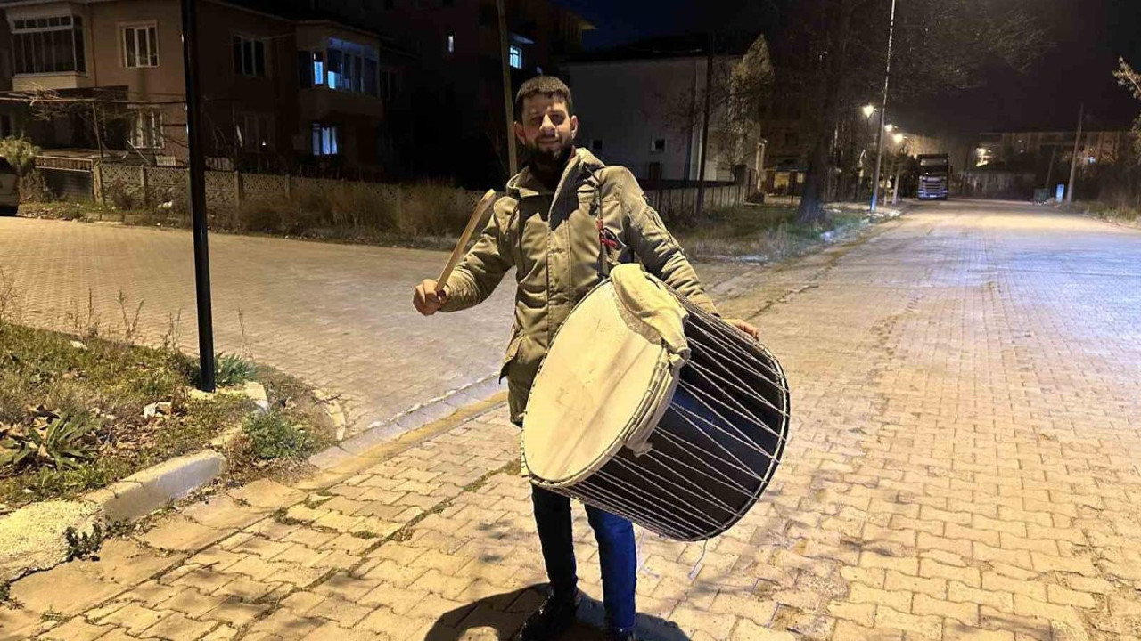 Davulcuların gece mesaisi başladı