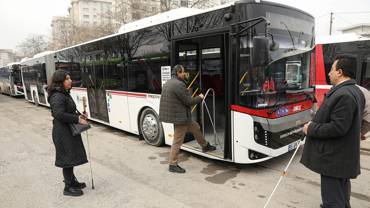 Samsun’da toplu taşımada görme engellilerin talebi yerine getirildi