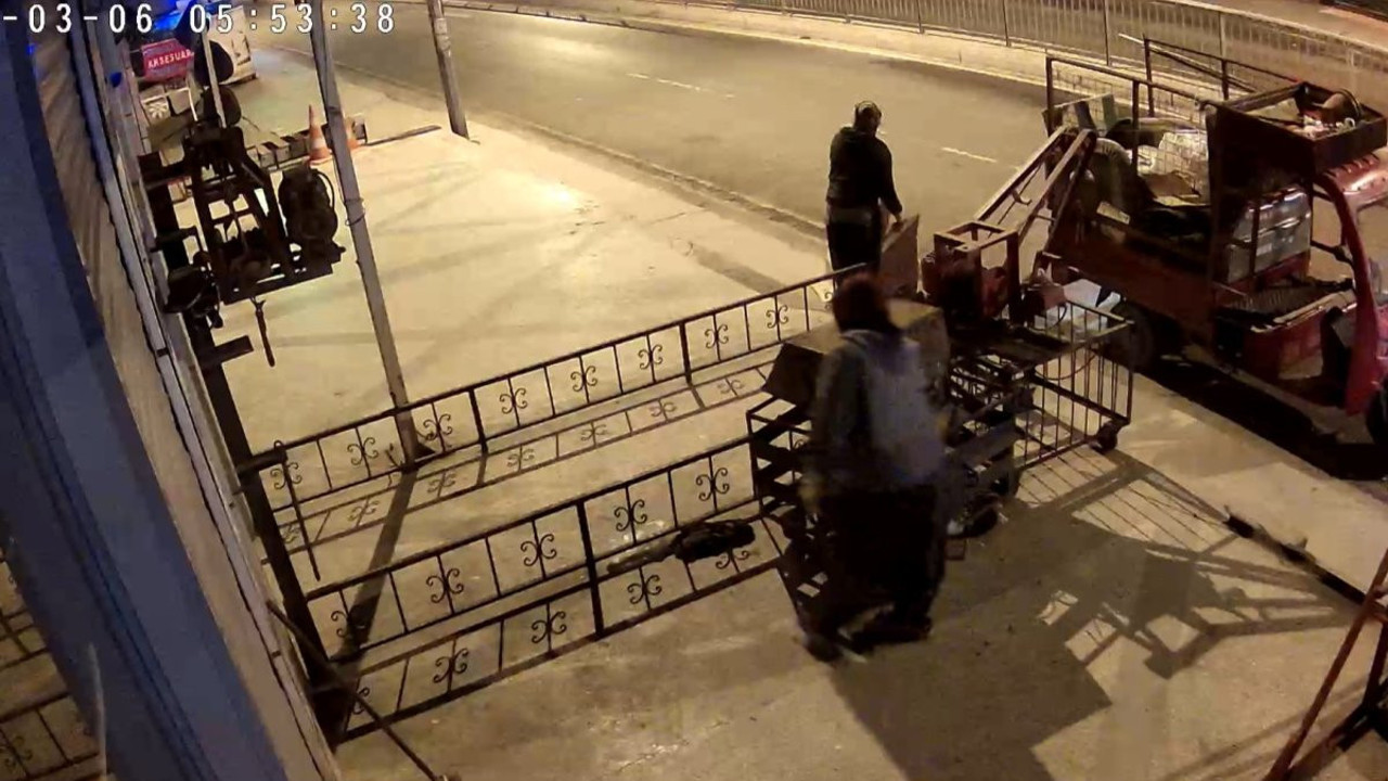 Pendik'te iş yerinden hırsızlık anı kamerada