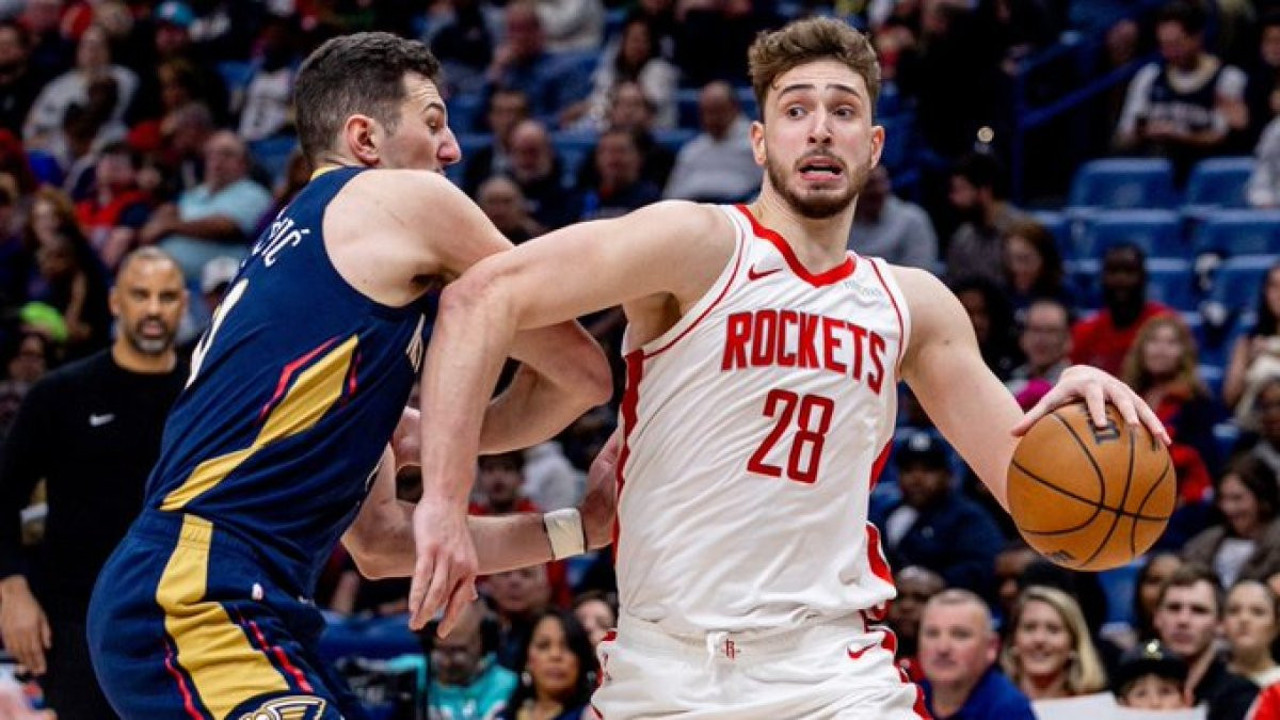 Alperen Şengün New Orleans Pelicans karşısında sayı ve asist lideri oldu