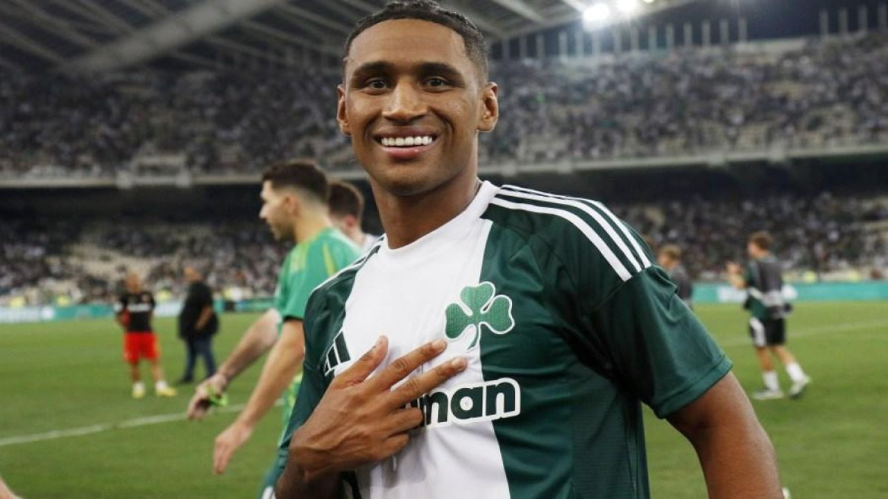 Galatasaray'dan gönderilen Tete kariyer sezonunu yaşıyor!