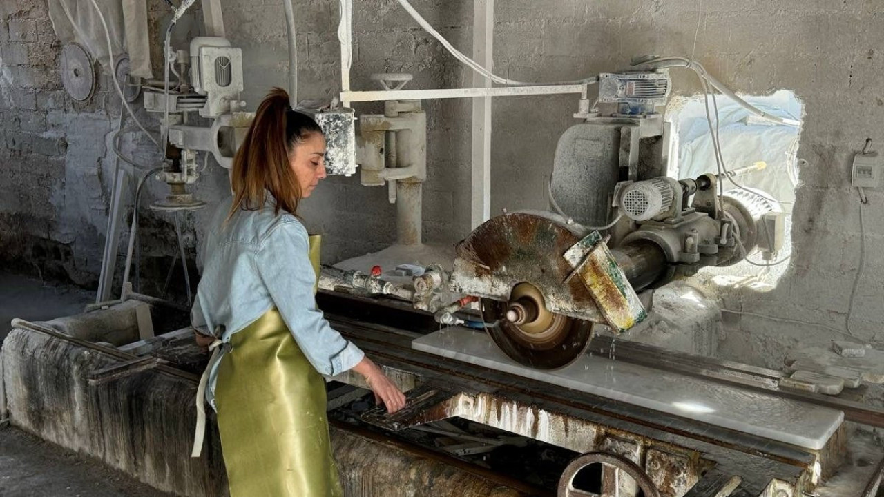 Hem anne hem usta! Başarısıyla göz dolduruyor