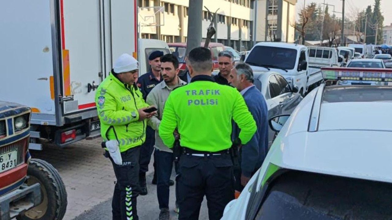 Önce barışmak istedi sonra eşini silahla kovaladı