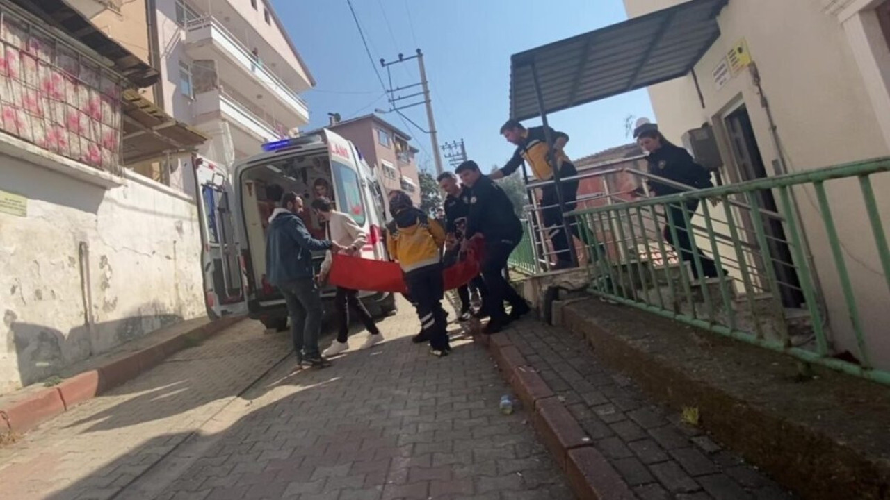 Kocaeli'de kendisini vuran kadın hastaneye kaldırıldı