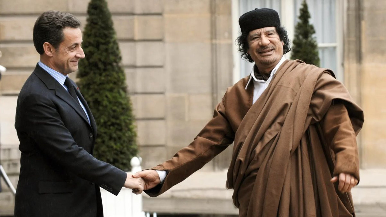 Fransa'da seçim davası sürüyor: Sarkozy iddiaları reddediyor