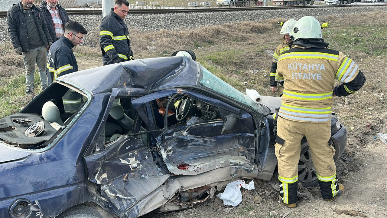 Ehliyetsiz sürücü dehşet saçtı: 2 yaralı