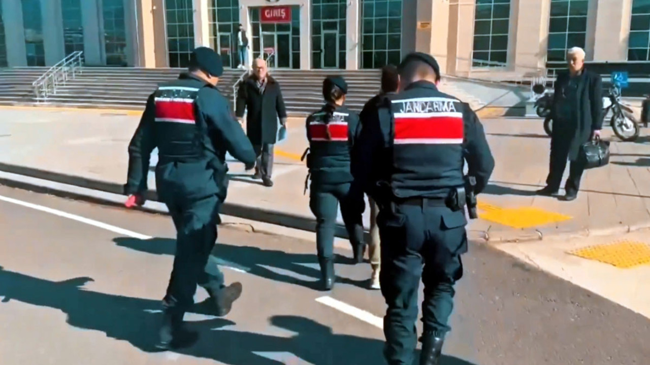 Bakan Yerlikaya duyurdu: 2 yıldır aranıyordu, 308 suç kaydı var