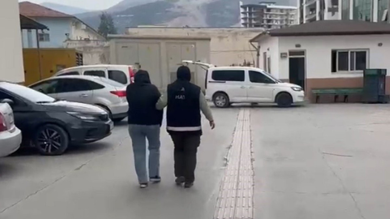 Günübirlik evde fuhuş yapan 2 şahıs yakayı ele verdi