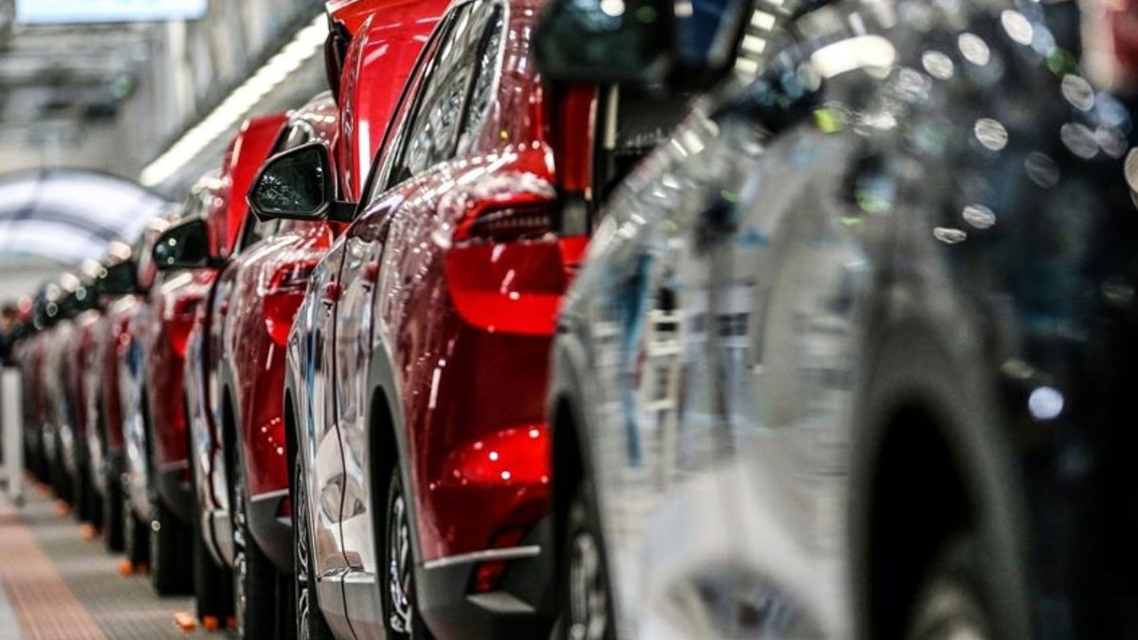 Bakan Kacır'dan otomotiv ihracatı açıklaması: 37,2 milyar dolara ulaştı!