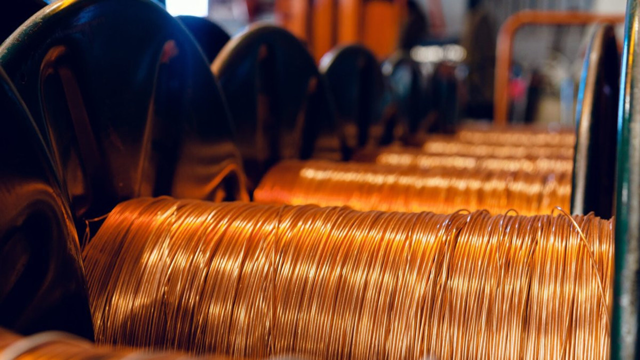 Bakır fiyatları arz daralmasıyla yükseldi