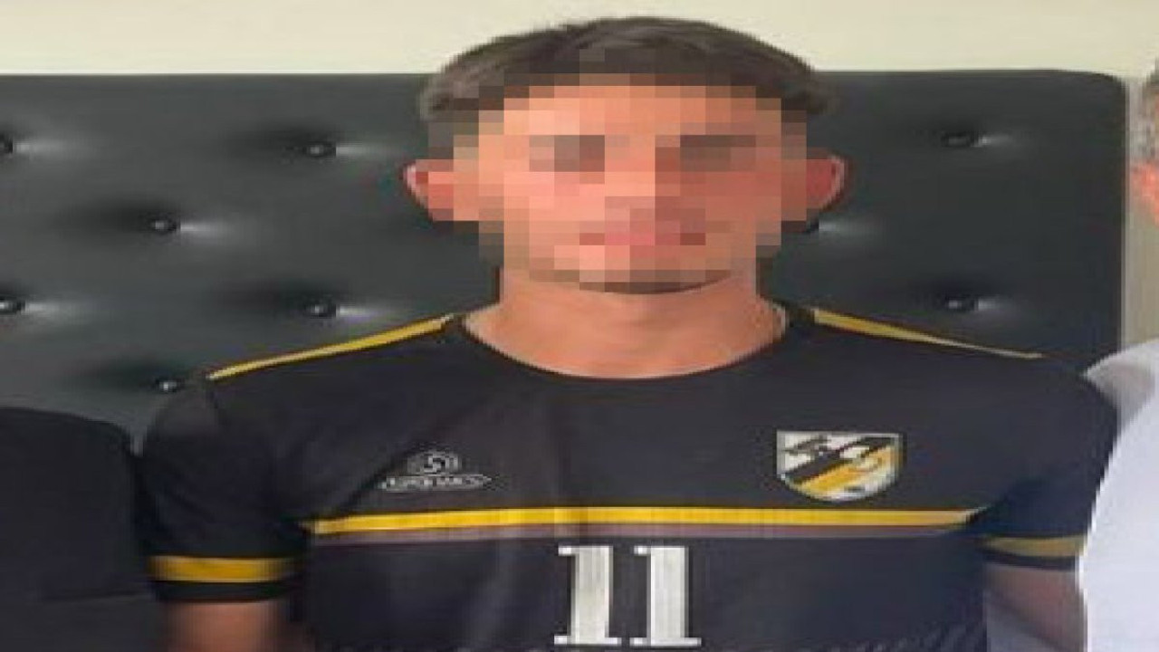 Sahada korku dolu anlar! Futbolcu bacağından vuruldu