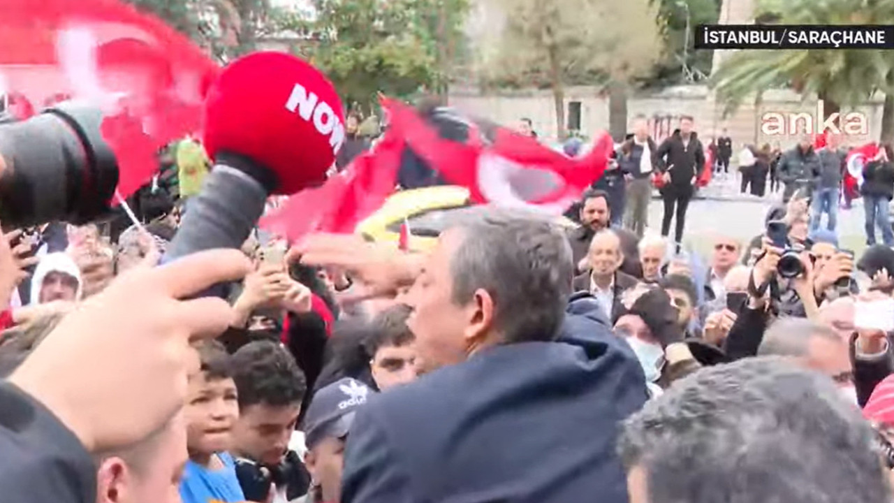 Özgür Özel: Bu gece de Saraçhane'deyiz