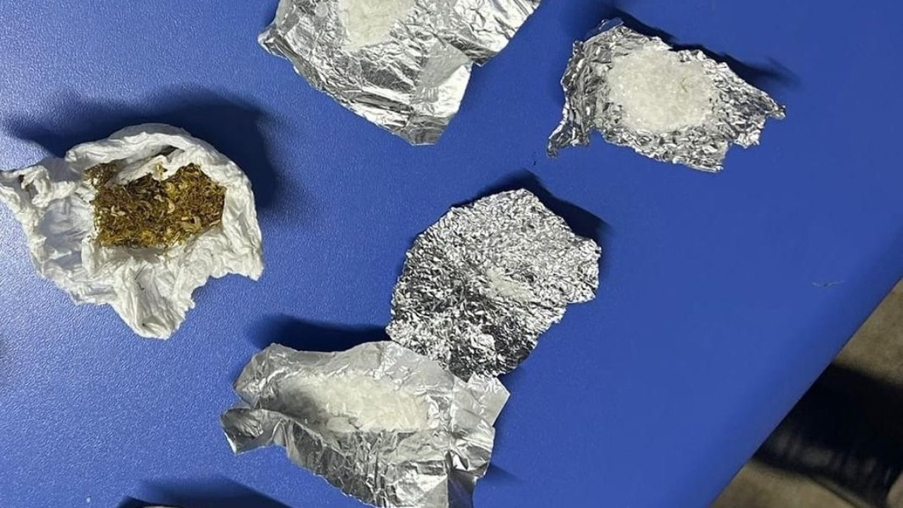 Bursa'da cezaevi firarileri takside uyuşturucu madde ile yakalandı