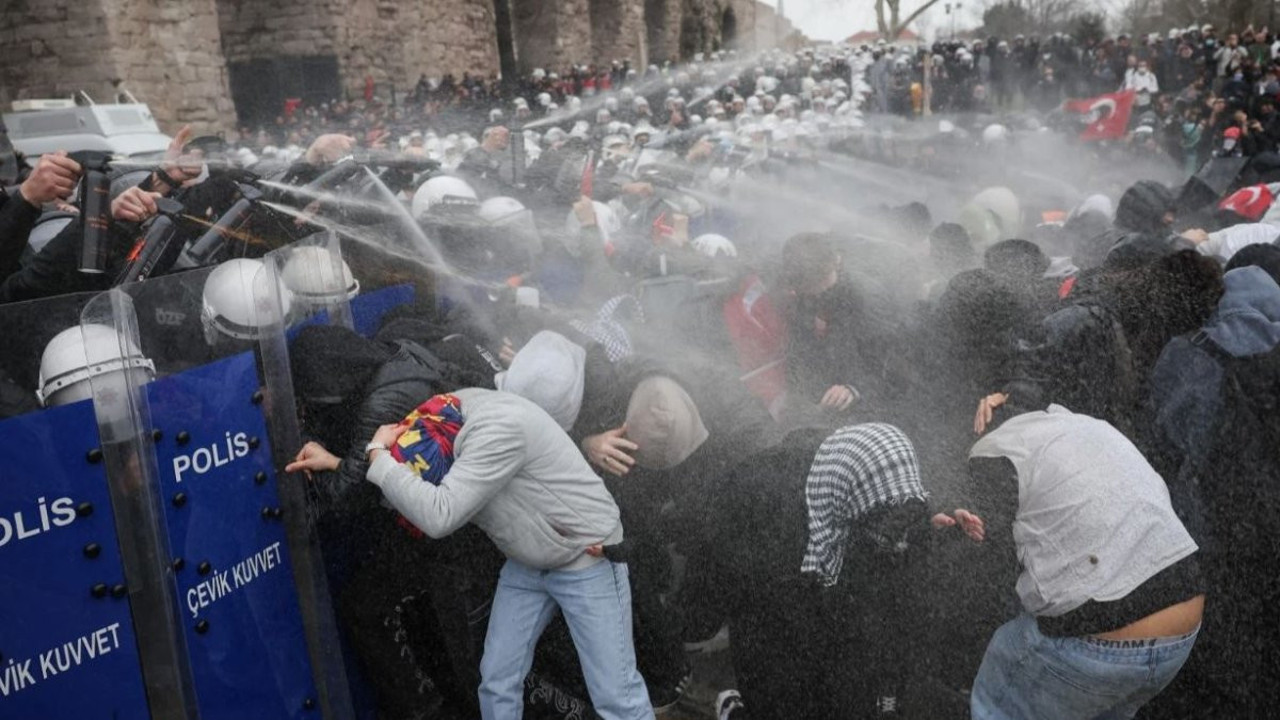 Protestoculara 'Erdoğan'a hakaret' operasyonu. 5'i çocuk 41 gözaltı
