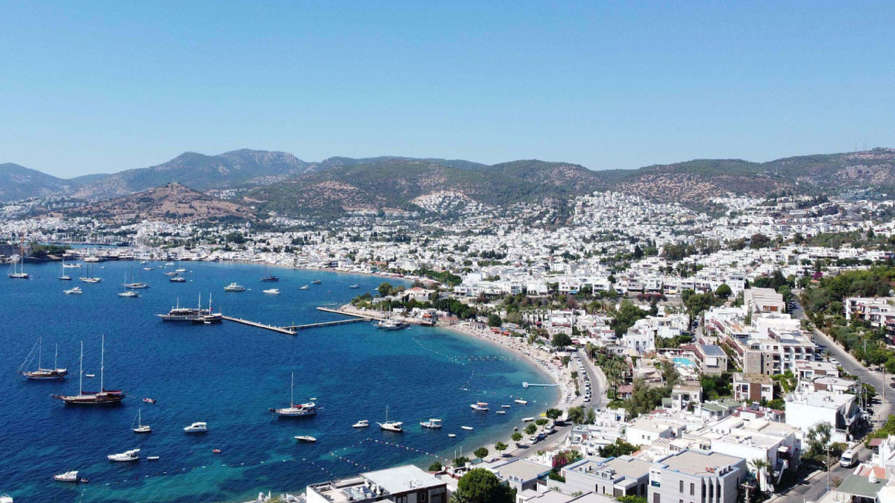 Bayram fırsatçıları yine harekete geçti Konaklama fiyatları uçuşa geçti