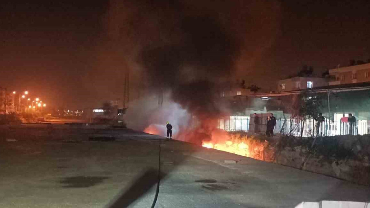 Tarsus’ta korkutan yangın