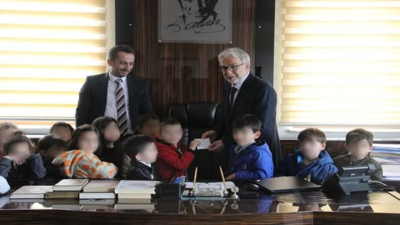 Küçük çocuklardan alkışlanacak hareket