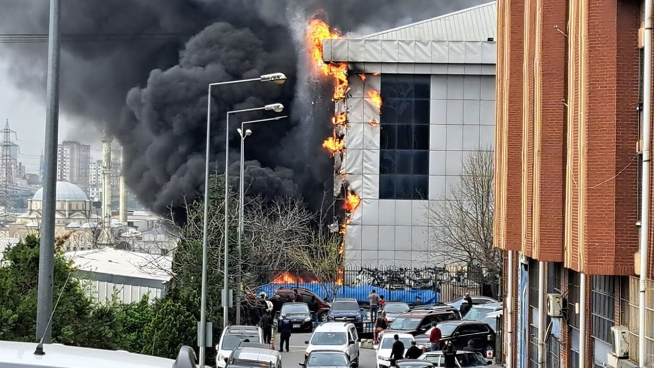 İstanbul'da yangın paniği! Ekipler alevlere müdahale ediyor