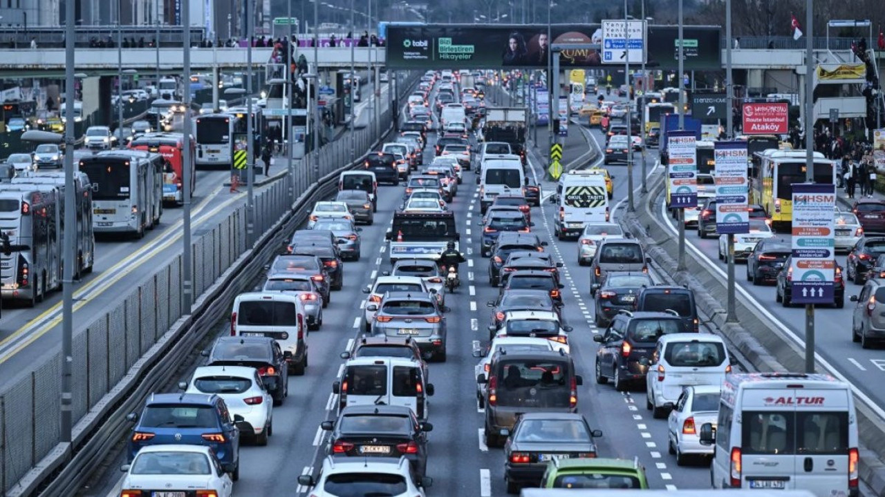 Bayramda yola çıkacaklar dikkat! İçişleri Bakanlığı yapılan kısıtlamaları açıkladı