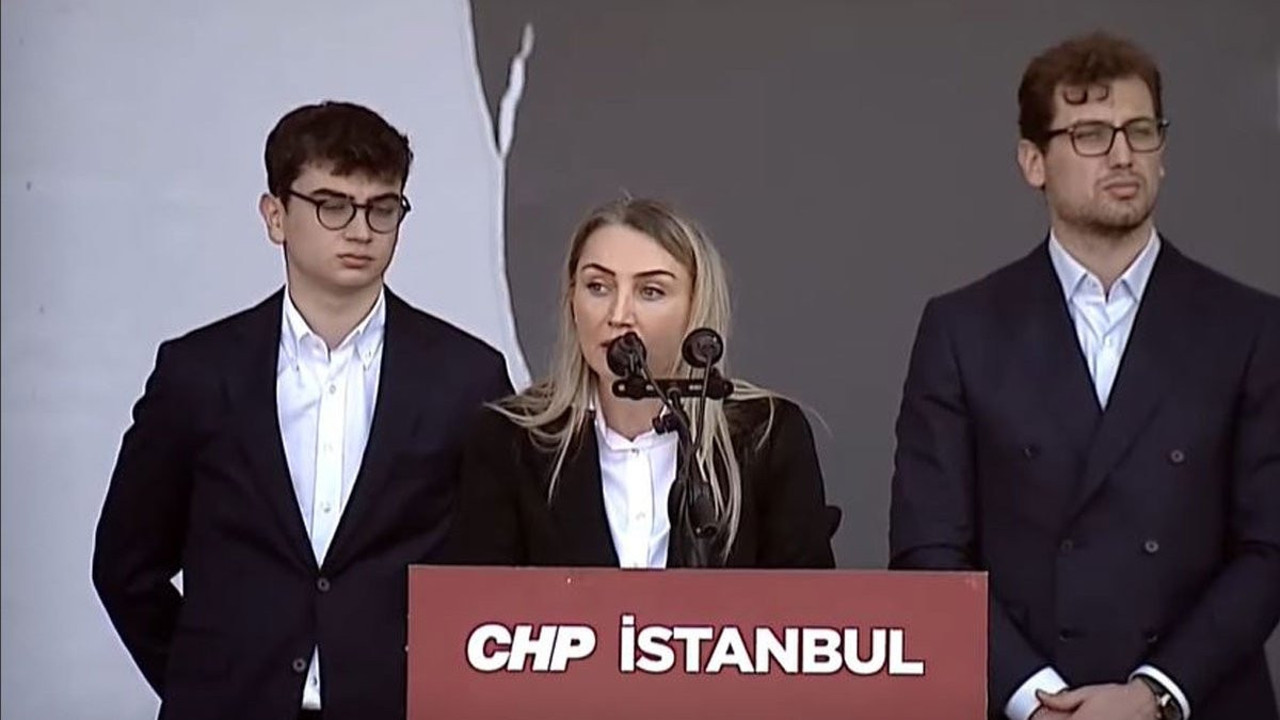 İmamoğlu'na Özgürlük Mitingi... Dilek İmamoğlu çocuklarıyla kürsüde