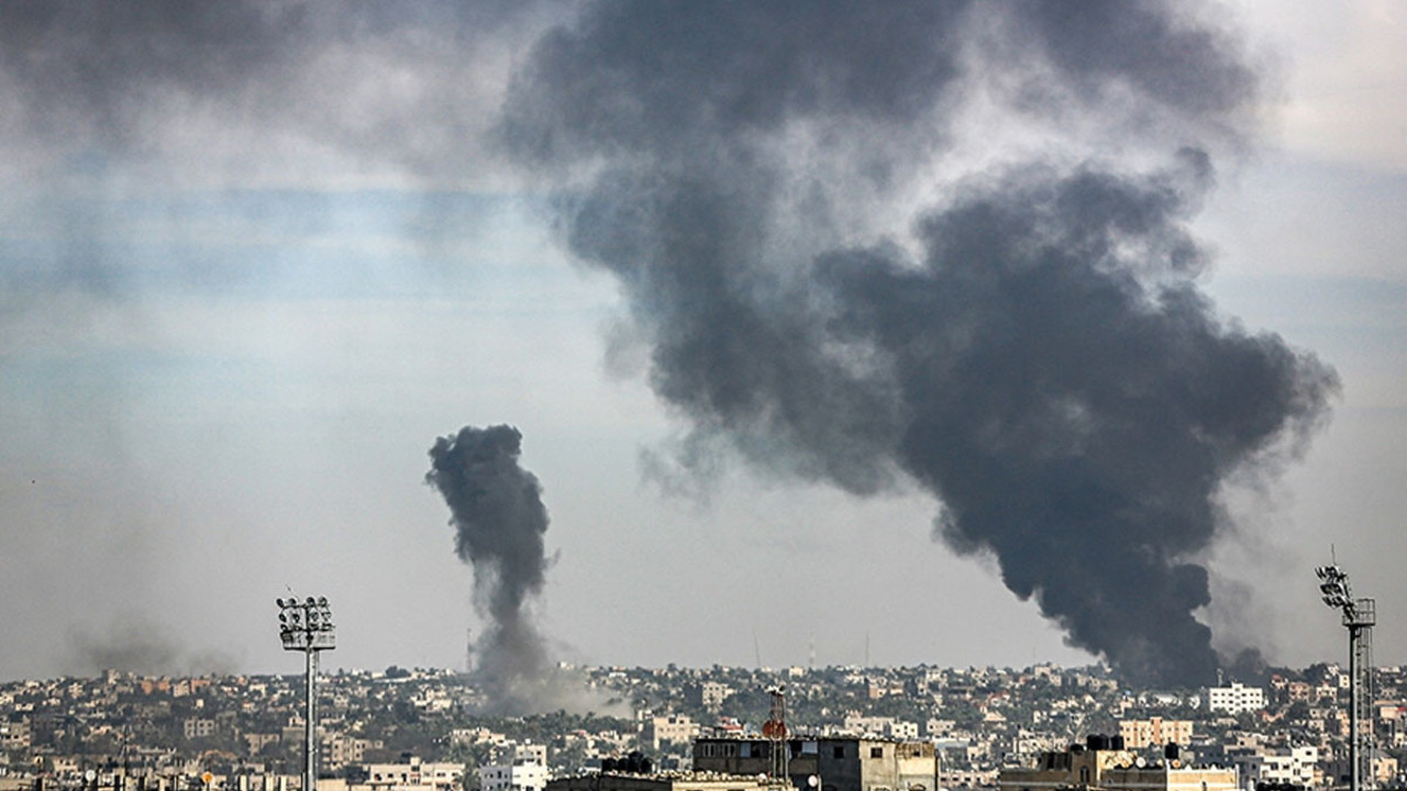 İsrail'in Han Yunus kentine düzenlediği saldırılarda 8 Filistinli çiftçi hayatını kaybetti
