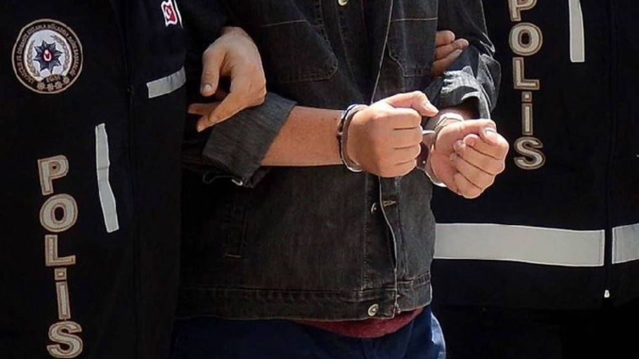 115 yıl hapis cezasıyla aranıyordu! İstanbul'da yakayı ele verdi