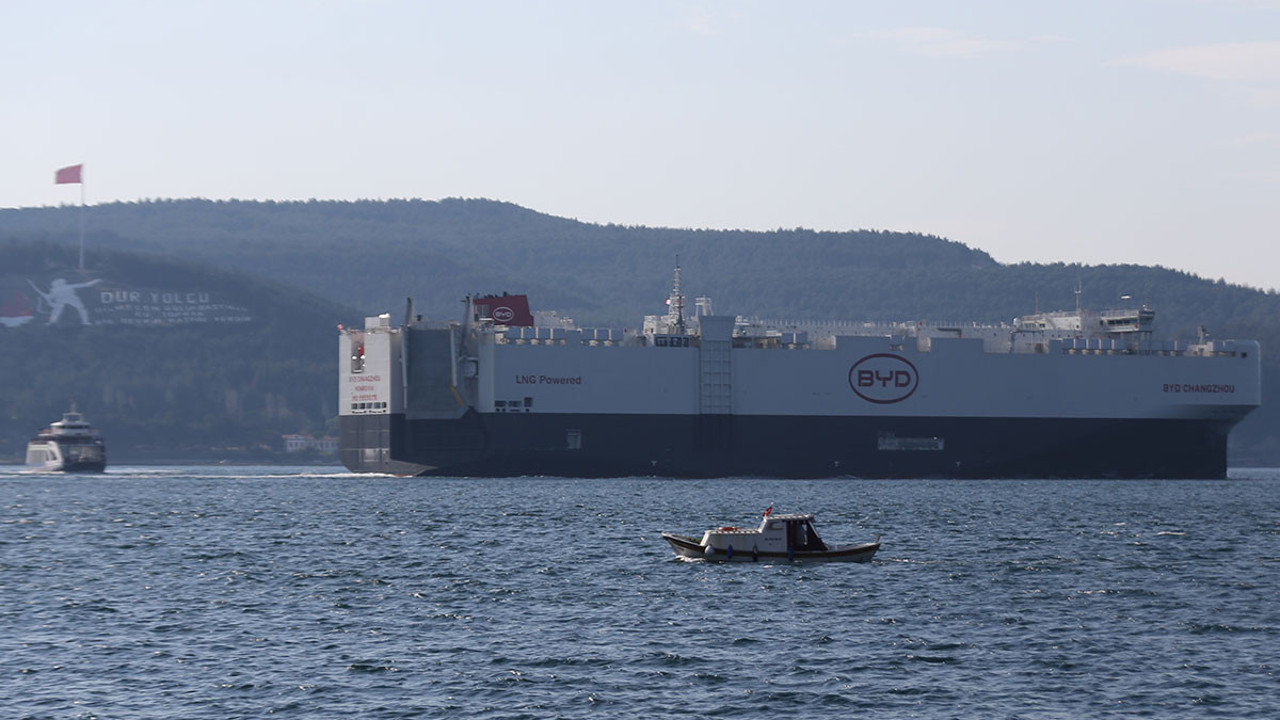 Çin'in otomotiv devi binlerce araç ile çıkarma yaptı