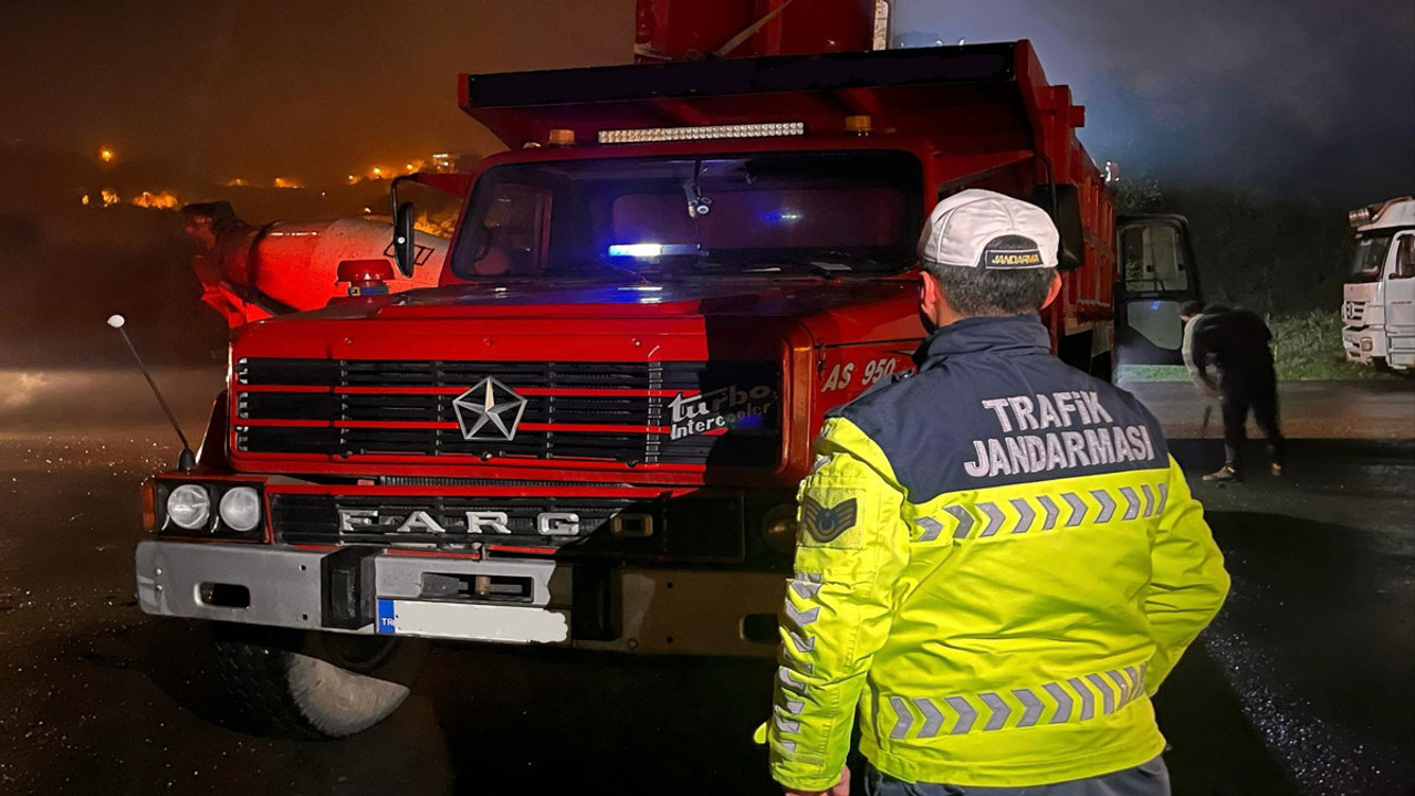 Ordu'da jandarmadan kamyon şoförüne çakar darbesi! Hem ceza hem men