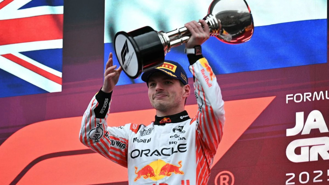 Verstappen Japonya'da rekor kırarak zafere ulaştı