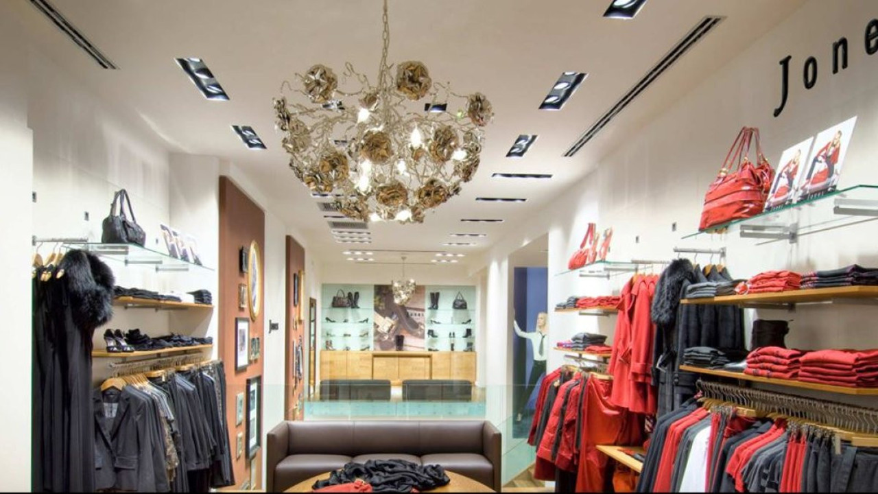 Türkiye'nin tekstil devi mağazaları devralıyor. Dünyacü ünlü 53 yıllık moda zinciri kapanıyor