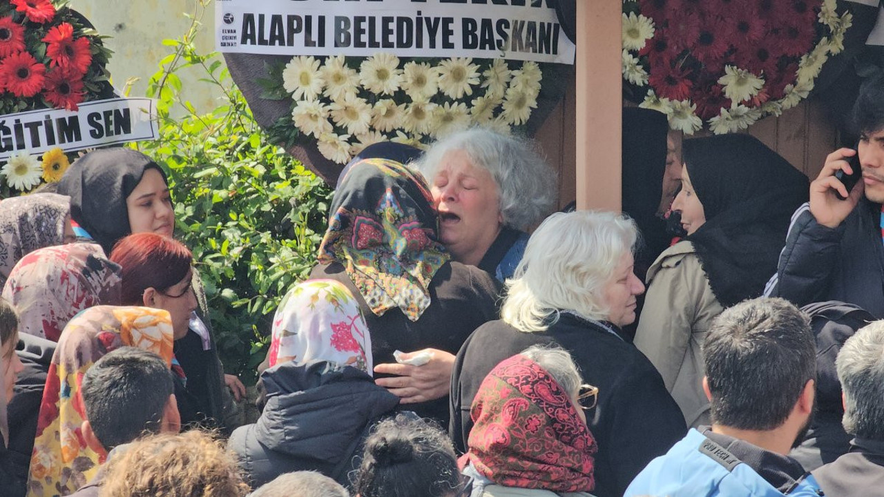 Gişelerde can vermişlerdi: Öğrencileri gözyaşlarıyla uğurladı