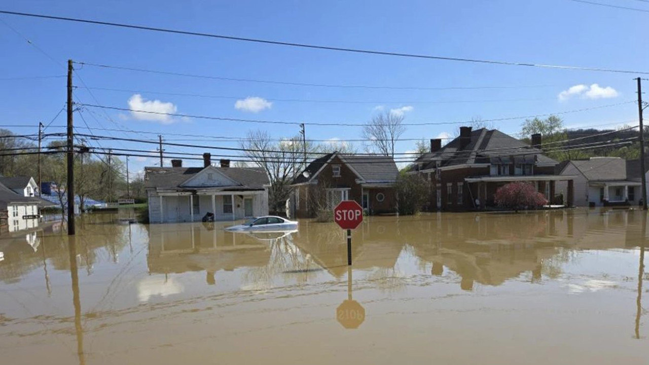 ABD’yi sel ve fırtına vurdu! Can kaybı artıyor