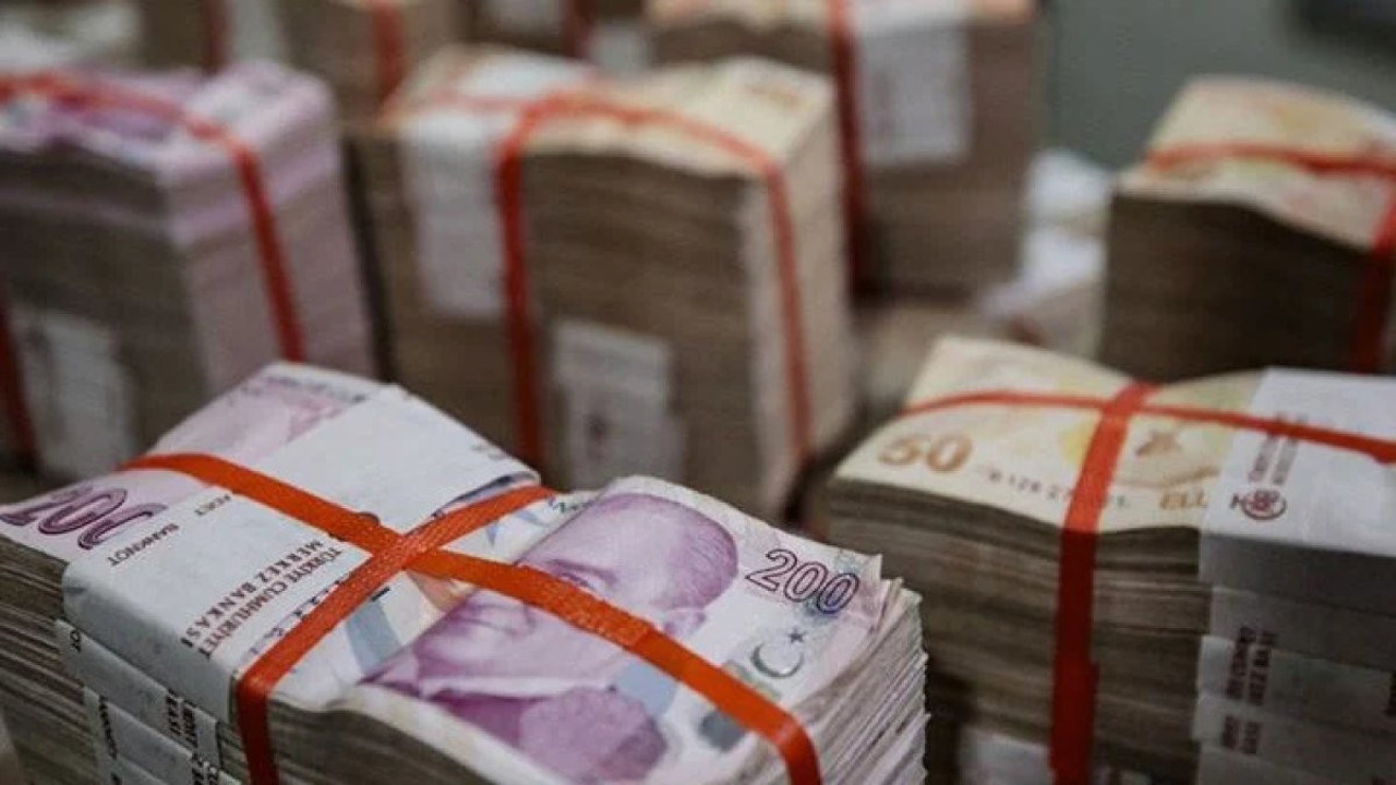 Hazine iki tahvil ihalesinde yine borçlanmaya gitti