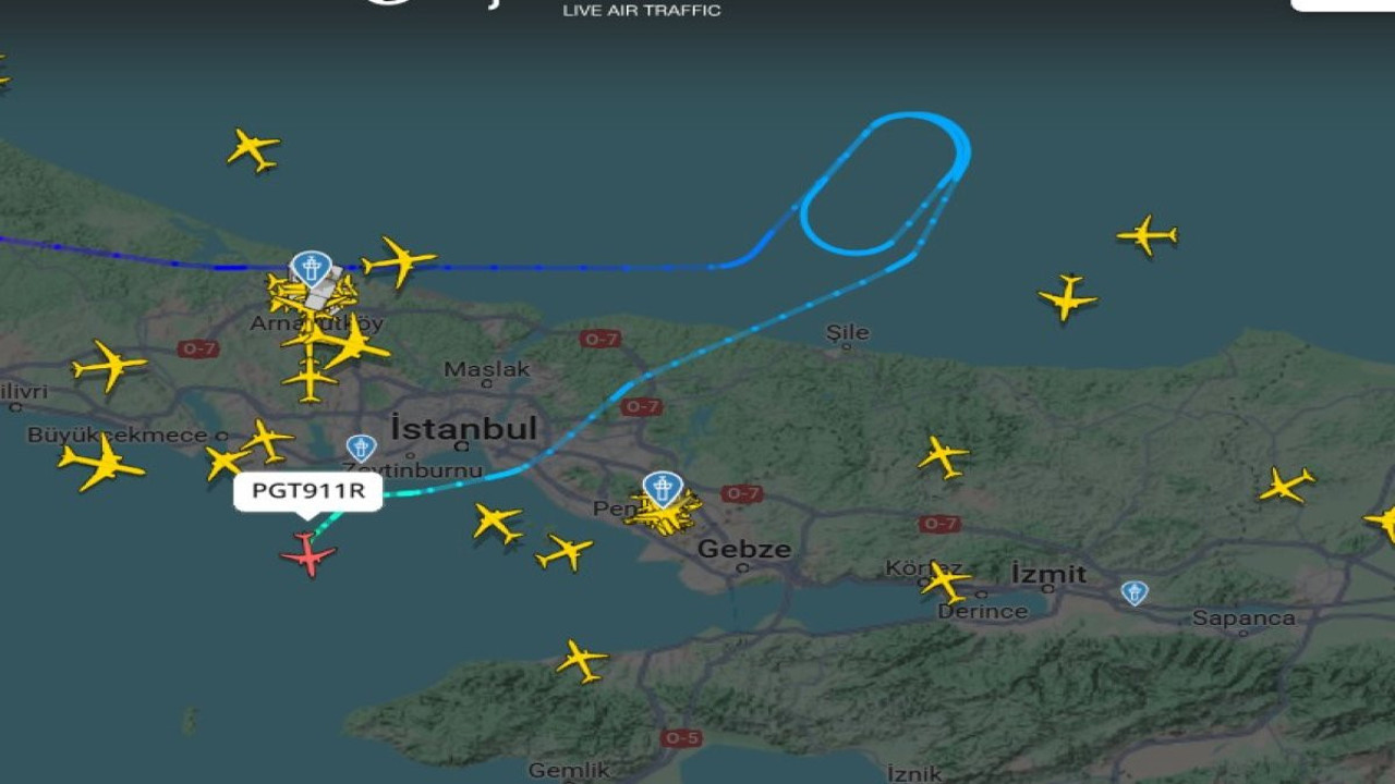 İstanbul'da fırtına hava trafiğini aksattı