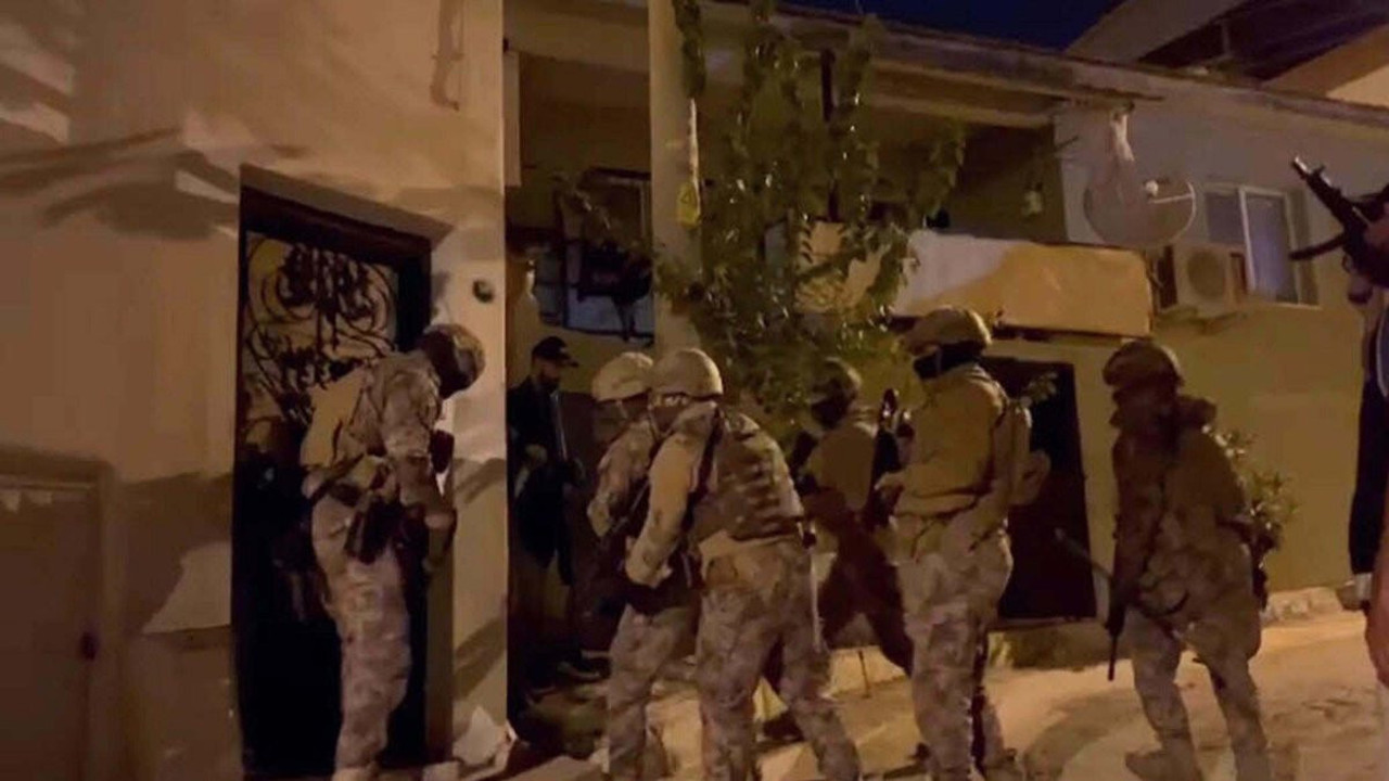 Terör propagandası yapanlara operasyon! Gözaltına alındılar