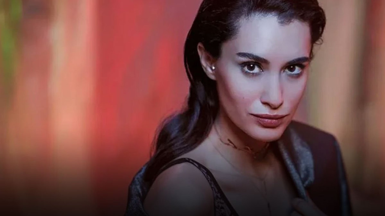 Yoksa yeni bir aşk mı doğuyor? Alp Dağları'nda başladı iddiası