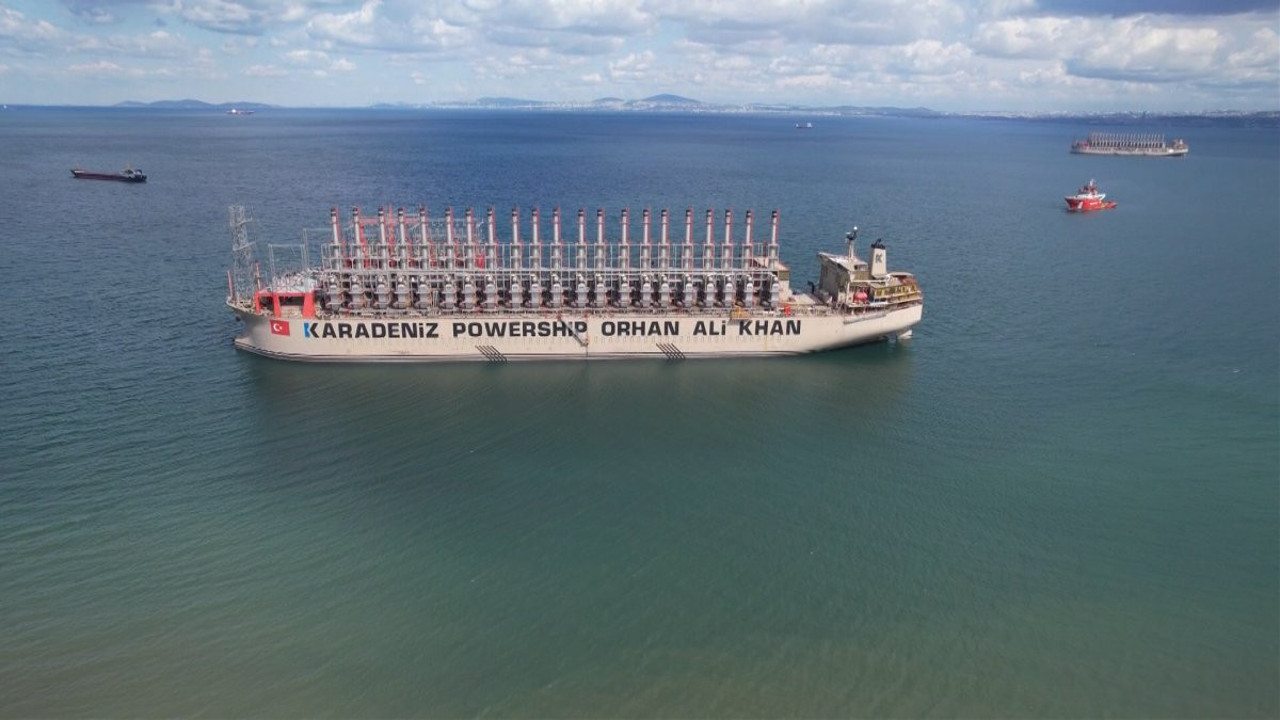 Karaya oturan dev gemiyi lodos kurtardı!