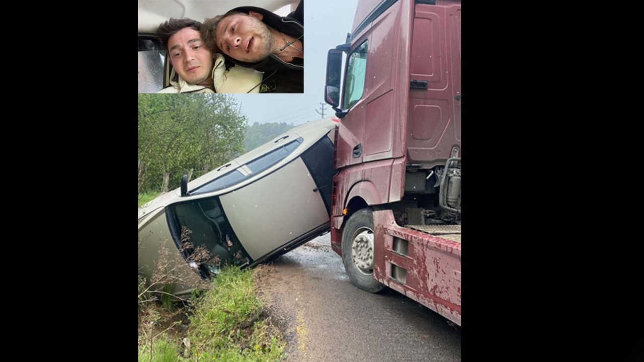 Dramatik Kayıt: Kaza sonrası araç içerisinde kendilerini böyle görüntülediler