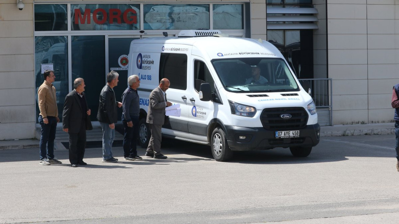 Antalya'da sobadan sızan gaz bir aileyi dağıttı: Babaanne, gelin ve torun yaşamını yitirdi