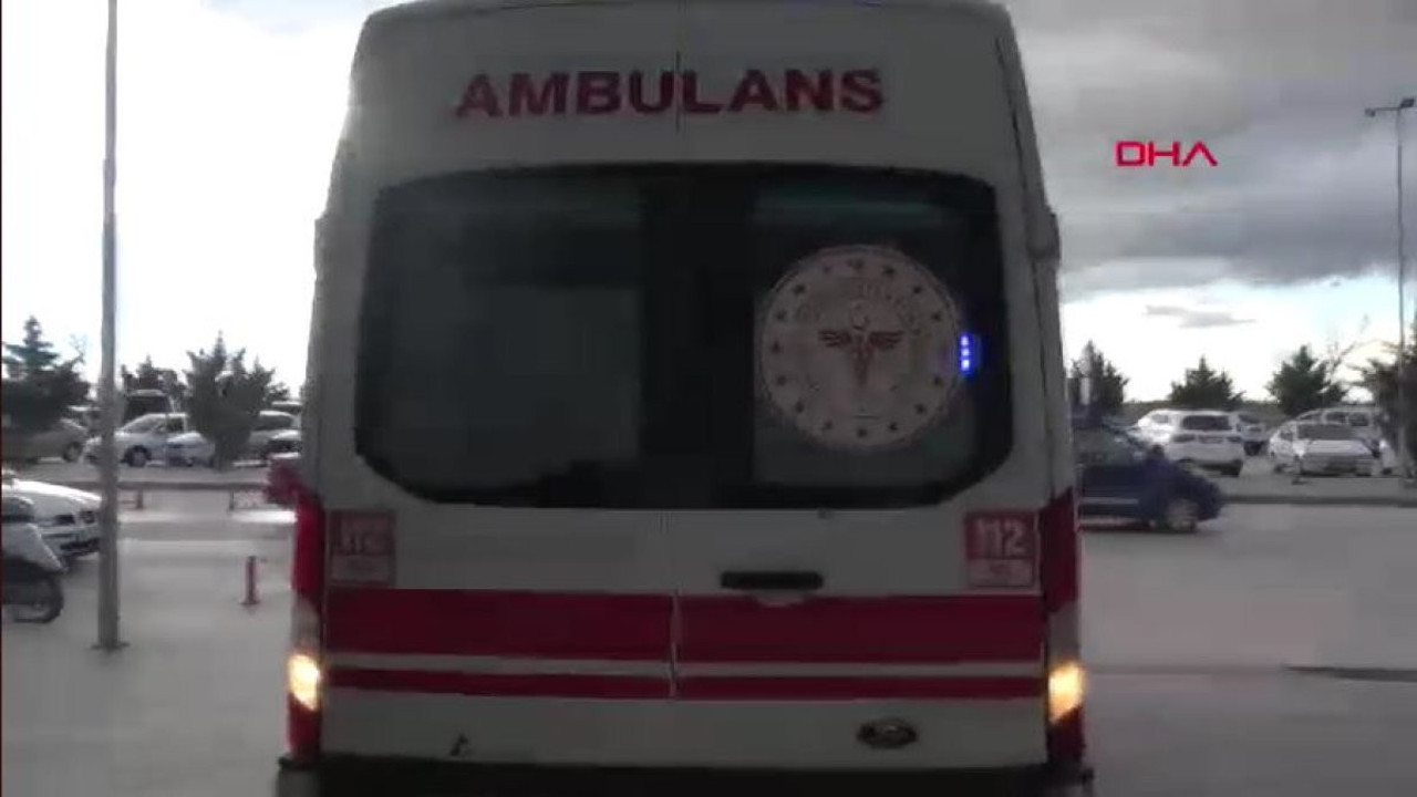 Parkta 'neden yan baktın' tartışmasında bıçakla yaralandı