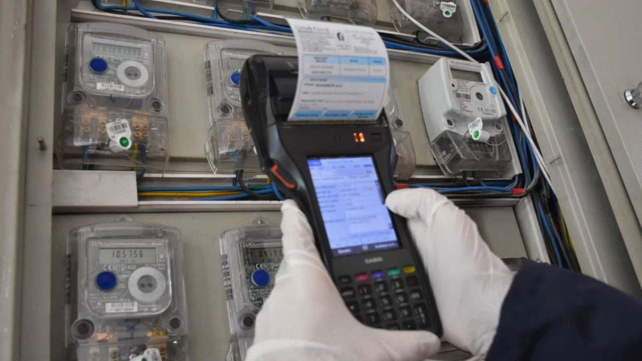 Kaçak elektrik kullananı ihbar edene para ödülü. 3 ayda 25 bin hane yakalandı