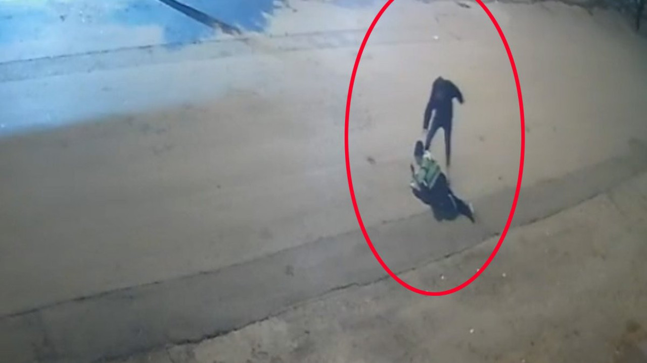 Babasıyla servis beklerken bıçaklı saldırıya uğramıştı: Durumları belli olldu