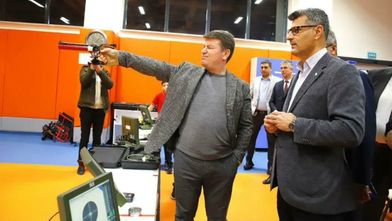 Milli atıcı Yusuf Dikeç sporcularla buluştu