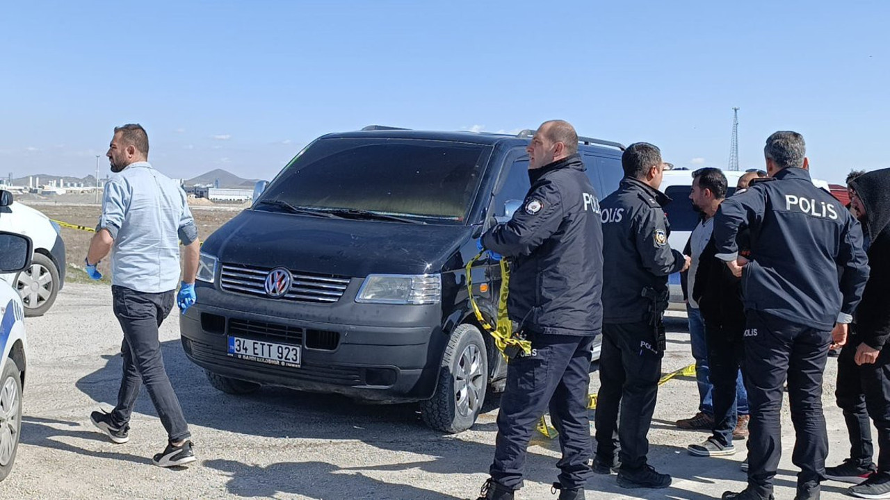 Konya'da park halindeki minibüste ölü bulundu! Gaz Sızıntısı mı?