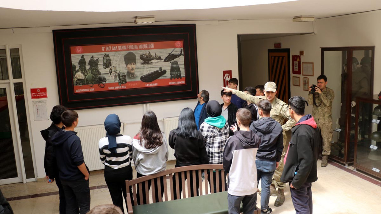 Geleceğin mühendisleri fabrikada: Öğrenciler askeri teçhizat üretimine hayran kaldı