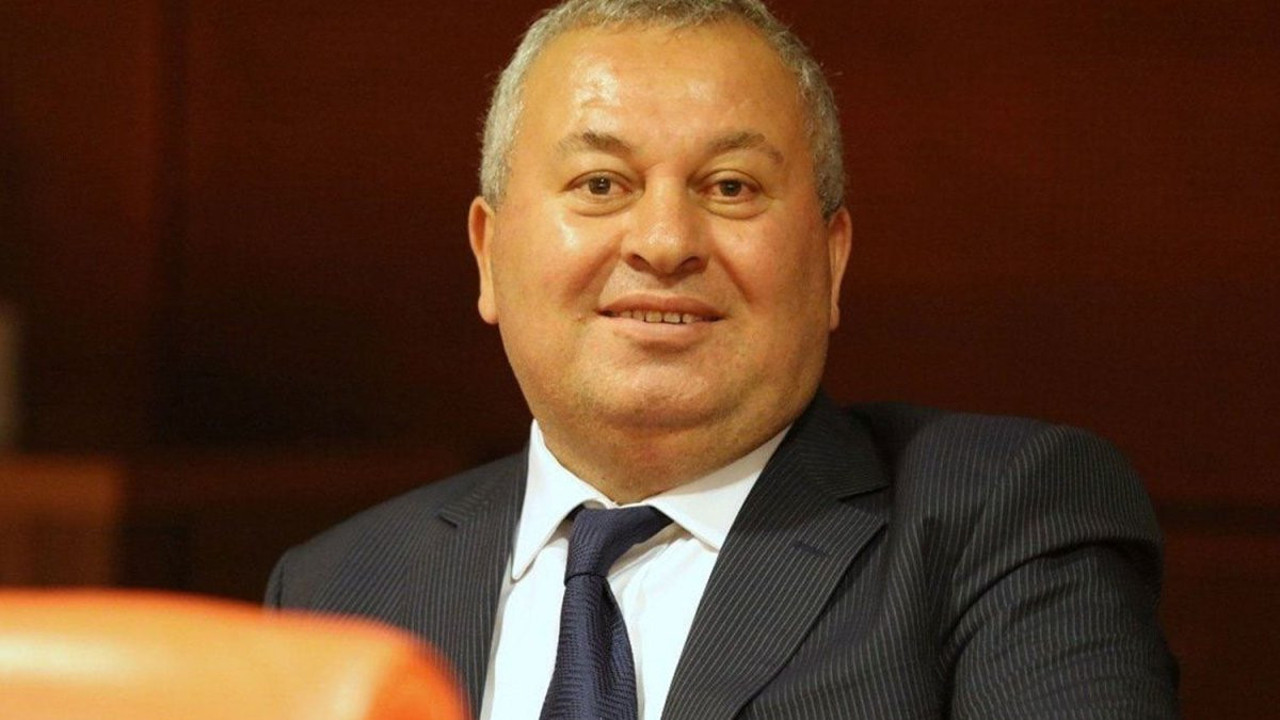 Cemal Enginyurt sevinçten havalara uçtu! Mutluluğunu sosyal medyada paylaştı