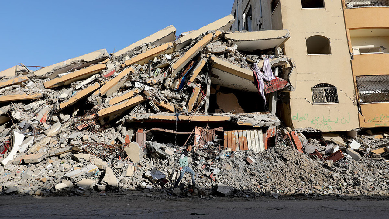 İsrail Gazze'ye saldırmaya devam ediyor! Çok sayıda ölü var
