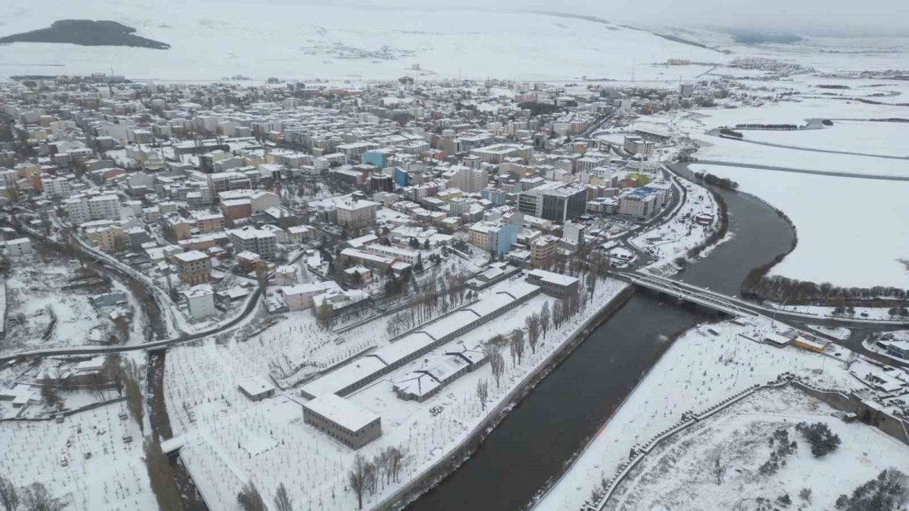 Ardahan beyaza büründü: Dronla görüntülendi