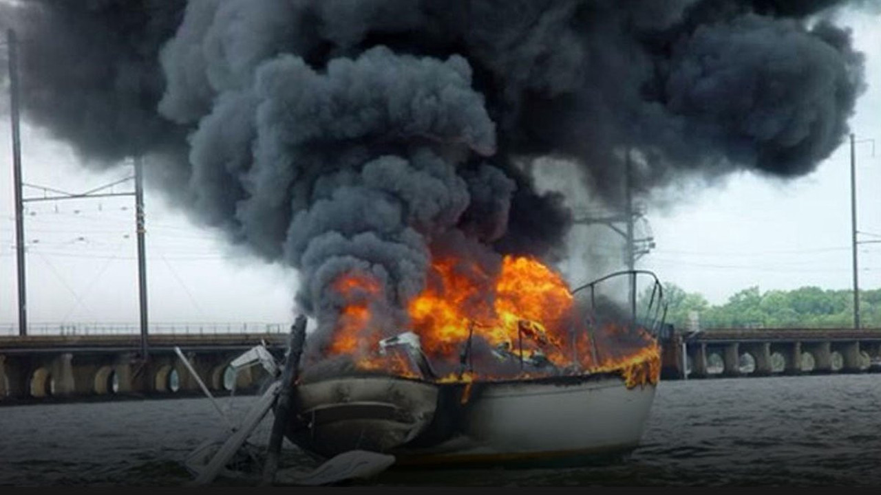 Kongo'da tekne yangını faciaya dönüştü: 148 kişi kül oldu