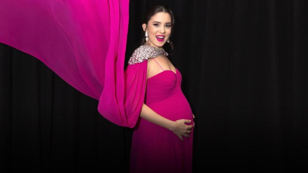 Ünlü şarkıcı Karsu anne oldu! Oğluna verdiği isim sosyal medyanın diline düştü